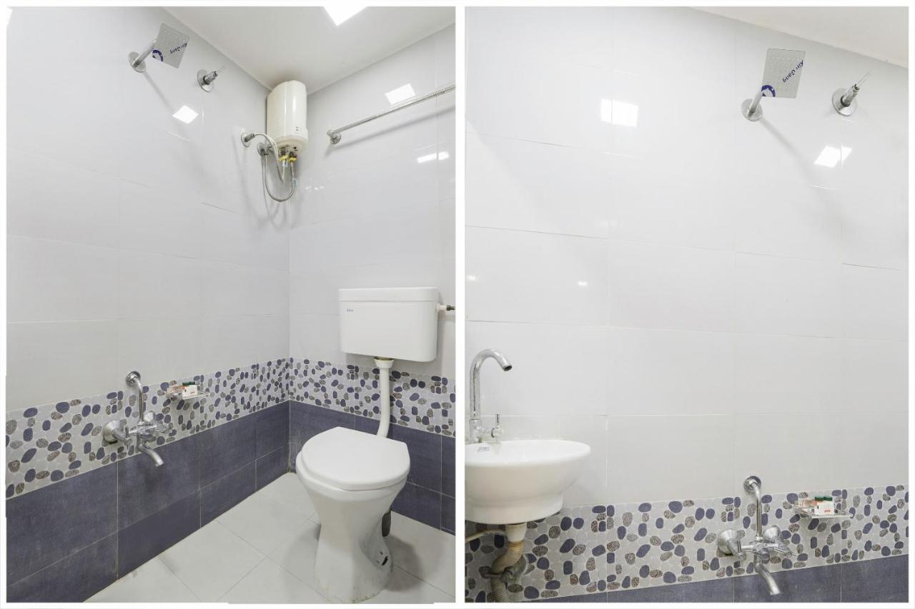 Oyo Hotel D Veeray Ahmadabad Zewnętrze zdjęcie